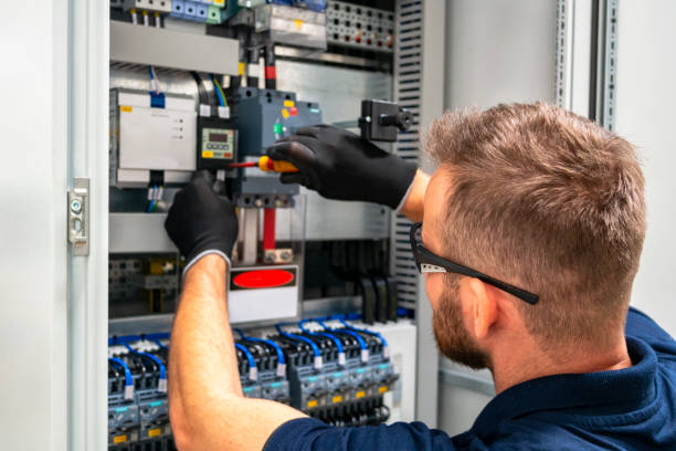 Best Circuit Breaker Repair  in Lacoochee, FL